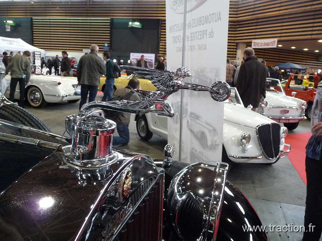 2011_epoquauto (69).jpg - 05/11/2011 - 69000 LYON - EPOQU'AUTO - 33ème Salon International Autos & Motos Anciennes - PACKARD - Mascotte